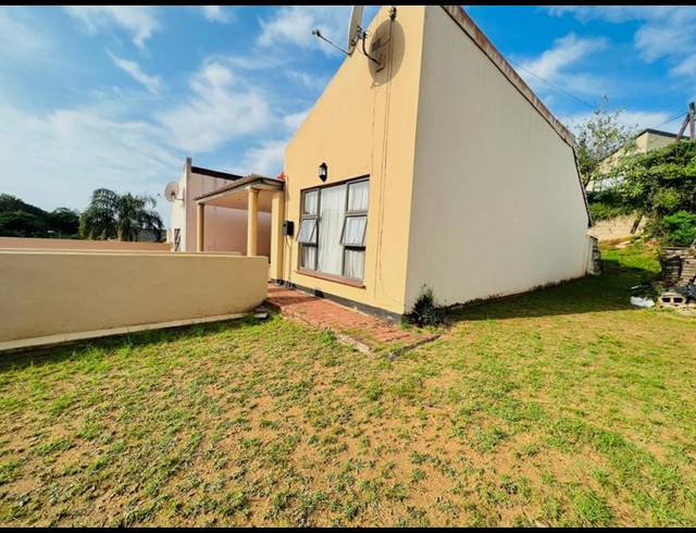 3 BEDROOM HOUSE FOR SALE IN NEWLANDS WEST